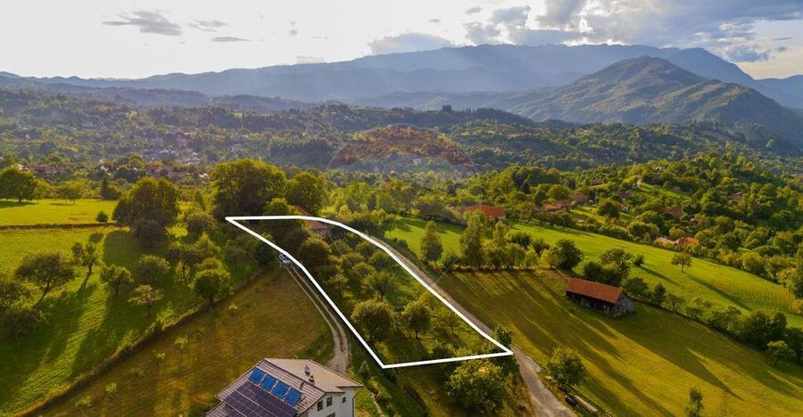 Teren pretabil pentru PENSIUNE in BRAN | 3,000mp | COMIS... - 11