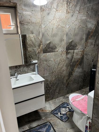 Salut vand apartament 2 camere 2 baii un salon si bucatarie - 3