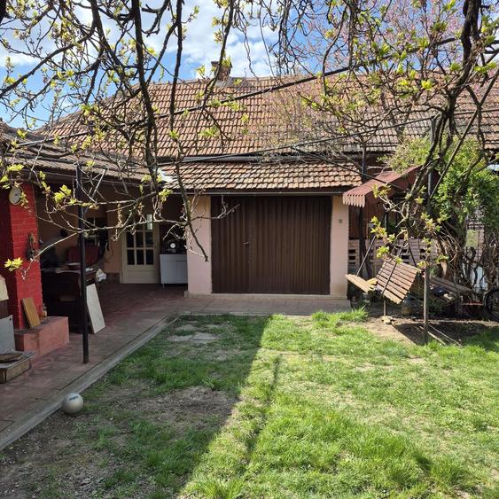 Casa din caramida in Port comuna Marca. - 4