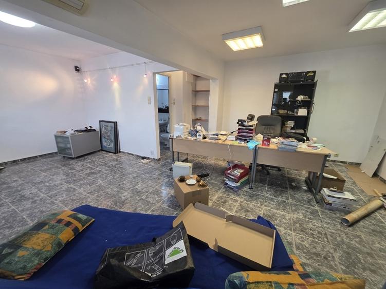 Calea Mosilor, 5 minute metrou Obor, stradal, vedere spate, bloc 1982 - 10