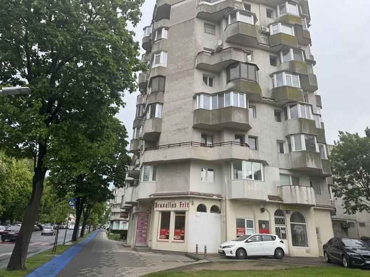Oferim spre inchiriere 3 camere zona Spital - 1