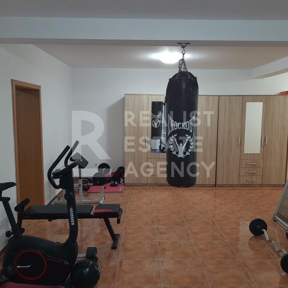 Spațiu comercial de închiriat, 90 mp, complexul Avantgarden, Brașov - 2