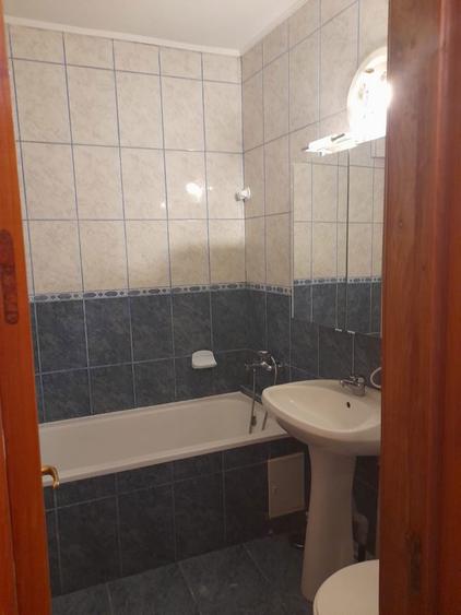 Casa 2 camere de inchiriat centrala proprie, Sector 2 - 6
