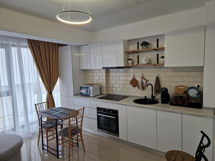 Apartament cu 2 camere decomandat în Mamaia