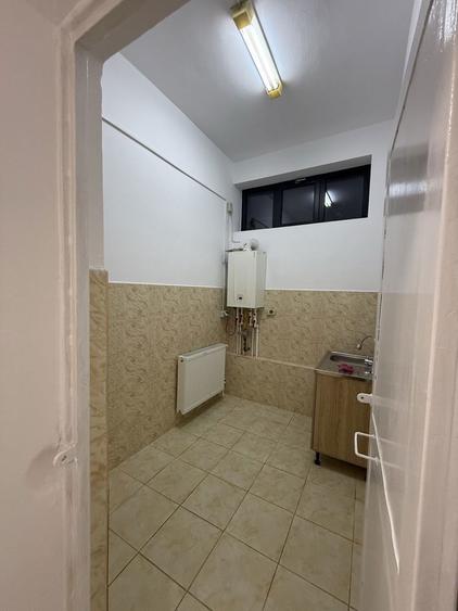 Spatiu comercial ideal pt cabinete/ salon/ birouri- 60 mp- Calarasi - 4