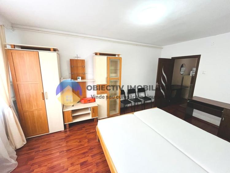 Garsonieră Centru – etaj intermediar – mobilată și utilată - 3