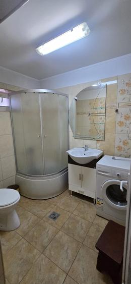 Casa renovata total in 2 studiouri separate cu curte - 10