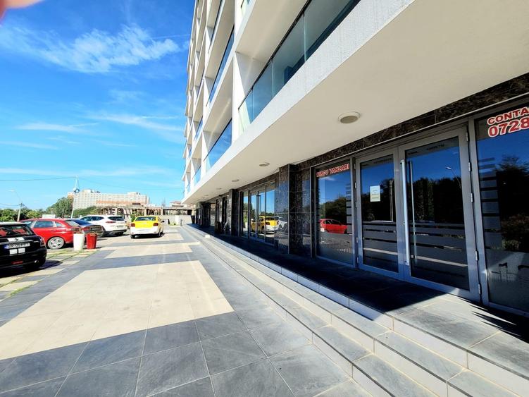 Spatiu stradal/ Disponibil imediat/ Locuri de parcare/ Vitan Barzesti 9b - 1