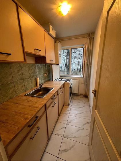 proprietar inchiriez apartament cu 3 camere - 5