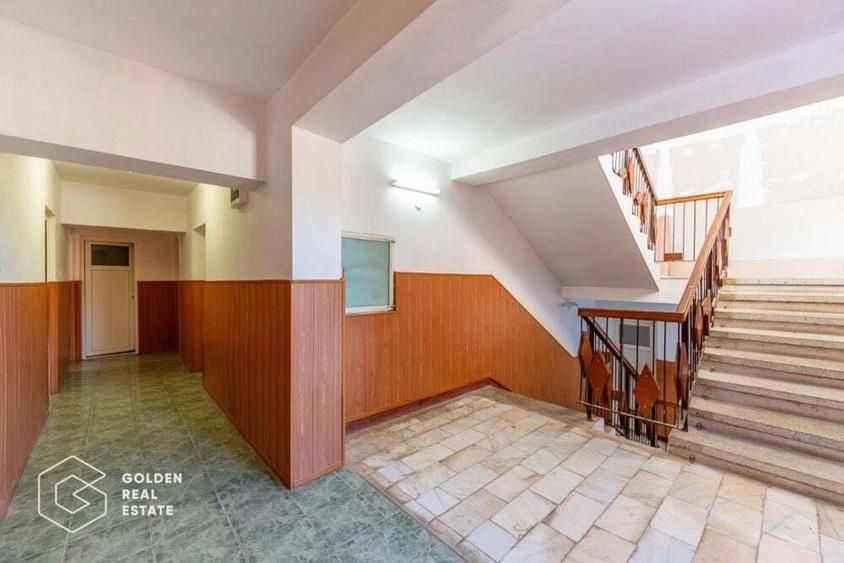 Cladire cu 24 camere, langa Castelul Regal Savarsin - 17