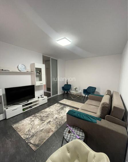 Garsoniera 1 camera dobroesti central