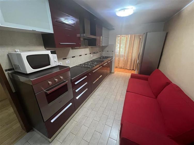 Ap 3 cam, balcon, renovat, parter inalt, Bucegi - Parc 2 Stejari - 1