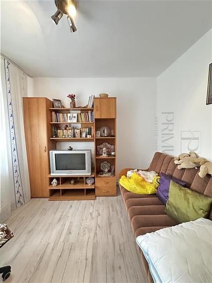 SAGULUI - 3 Camere - Decomandat - Centrala proprie - Bloc anvelopat - 4