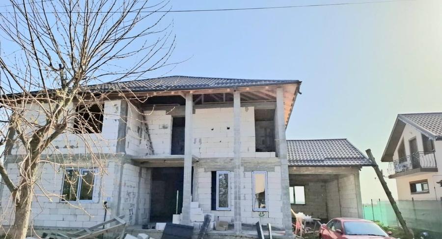Casa la rosu de vanzare – Tartasesti- Teren 800 mp - 3