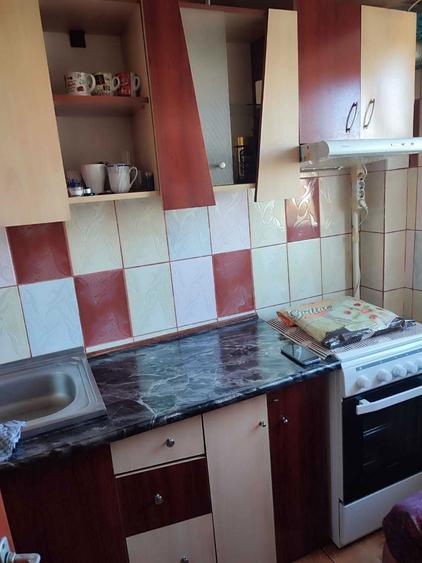 Inchiriez garsoniera Vitan - 4