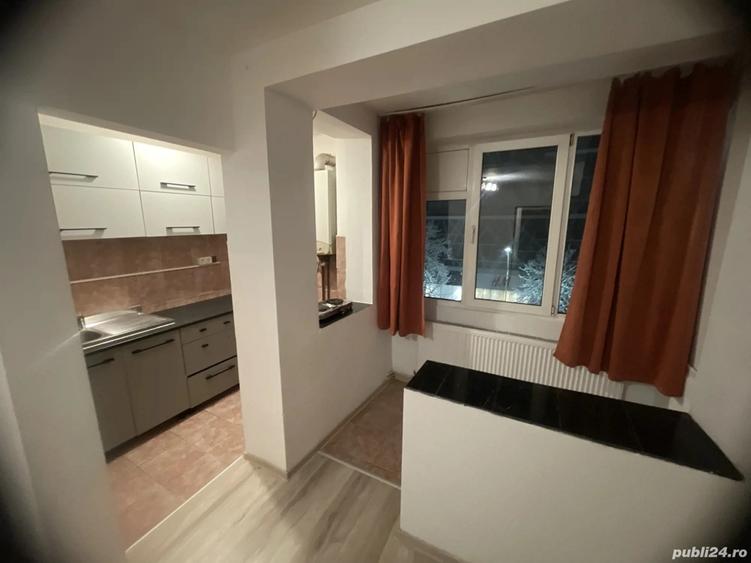 Dau in chirie garsoniera, vis a vis de Vivo mall, et 4 din 7, bloc cu lift - 4