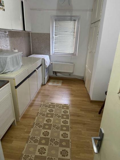 Apartament 4 Camere Decomandat Etaj 1 Resita - 1