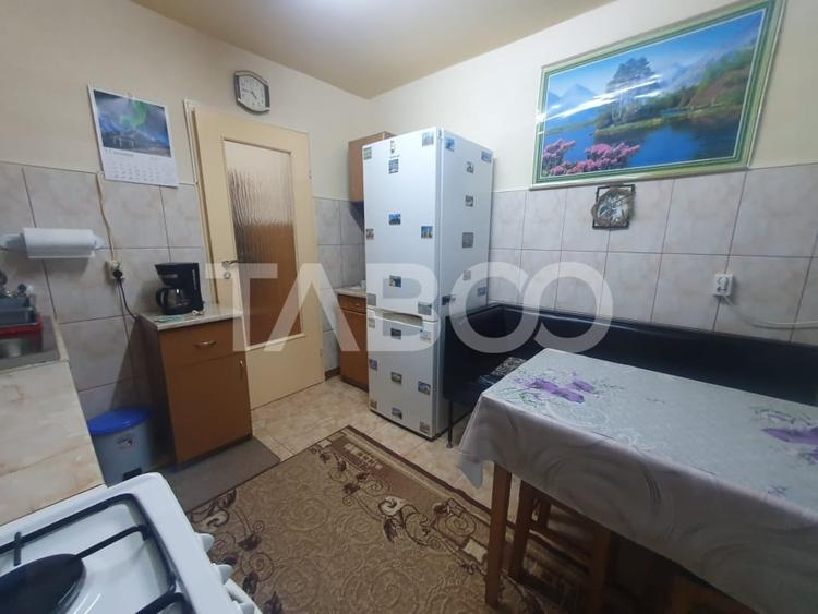 Apartament 2 camere etaj 2  semidecomandat 52 mp utili zona Campului - 5