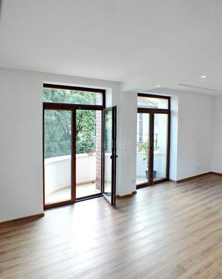 Spatiu birouri central - 14