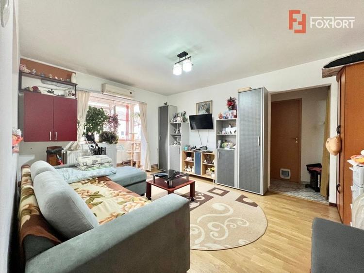 Apartament 2 camere de vanzare, zona Buziasului - 1