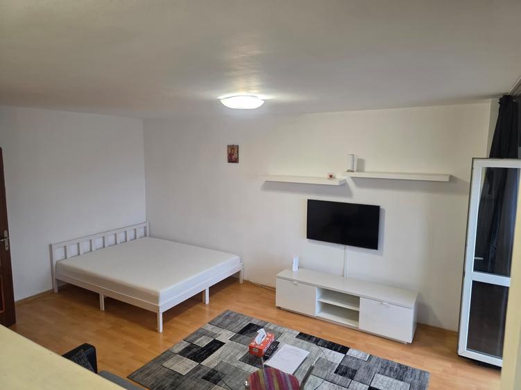 Vitan Mall-str.Vlaicu Voda - 18