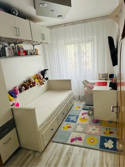 Apartament zona calea Lipovei 3 camere .Proprietar - 2