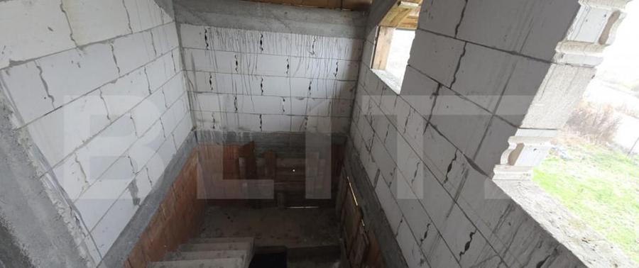 Casa la rosu, P+M, 4 camere, 400 mp teren, Simnicul de Jos - 4