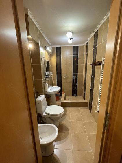 Inchiriez apartament cu 2 camere Bra?ov - 1