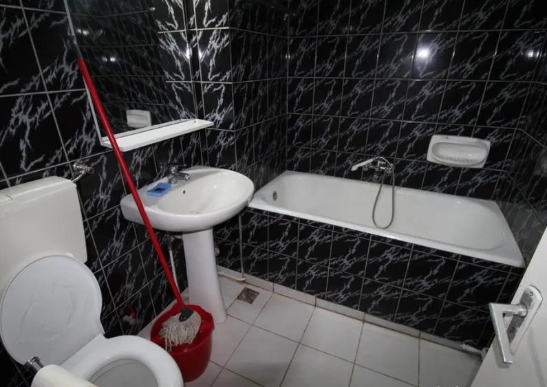 INCHIRIEZ apartament 2 camere semidecomandat,zona Centrala - 7