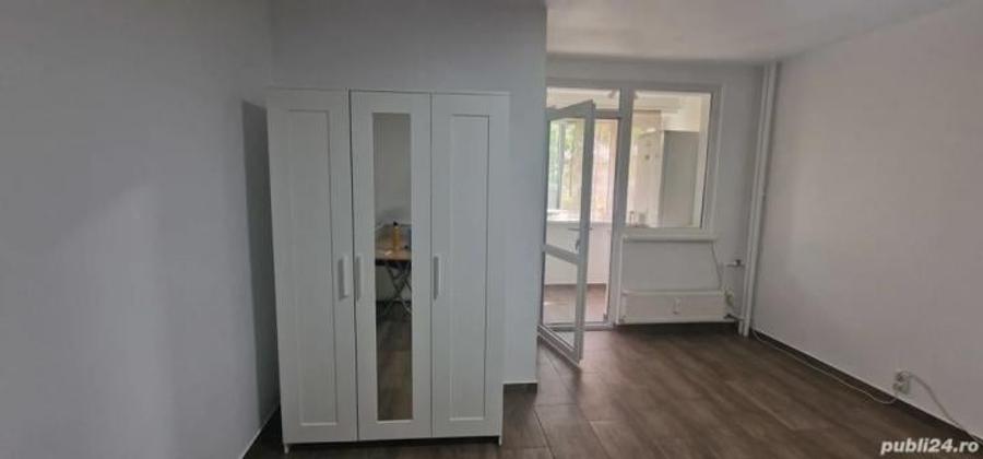 Garsoniera Titan Etaj 3  Instalatii Schimbate 31 Mp 5 Min  Parc IOR 5 Min Metrou - 1