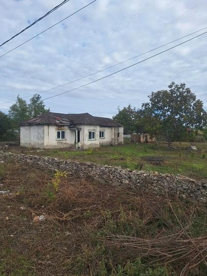 Casă cu 3 camere cu Teren 1700 Mp în Nuntași