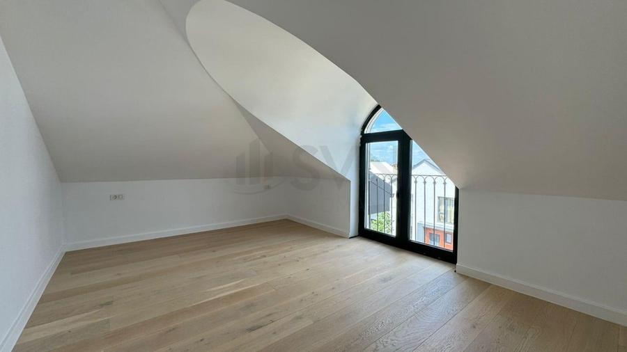 REV2004388 Vila de inchiriat 9 camere Corbeanca - 4