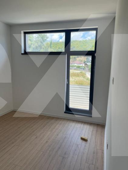 Case parter cu 4 camere in Budeasa – confort modern in mijlocul naturi - 17