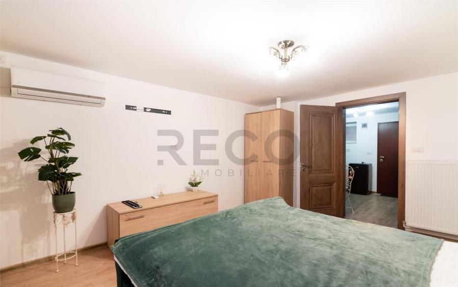 RECO . Studio Ultracentral . - 5