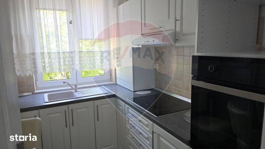 Apartament cu 3 camere de inchiriat str Calarasi nr 3 Radauti - 1
