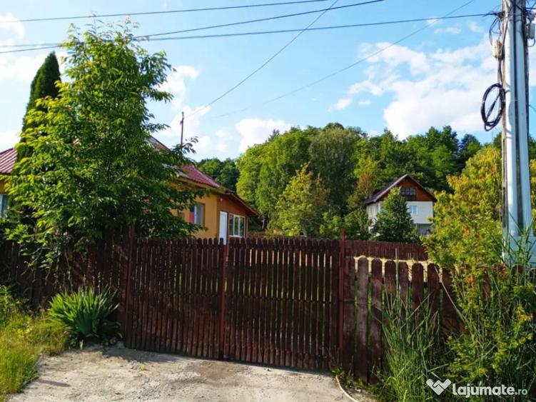 Casa de vanzare cu teren 3100 mp in Breaza de Jos, Prahova - 1