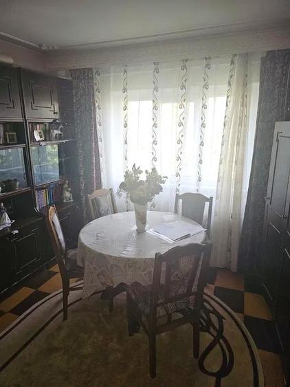 Apartament 2 camere decomandat - etaj intermediar - Baza 3 - 4