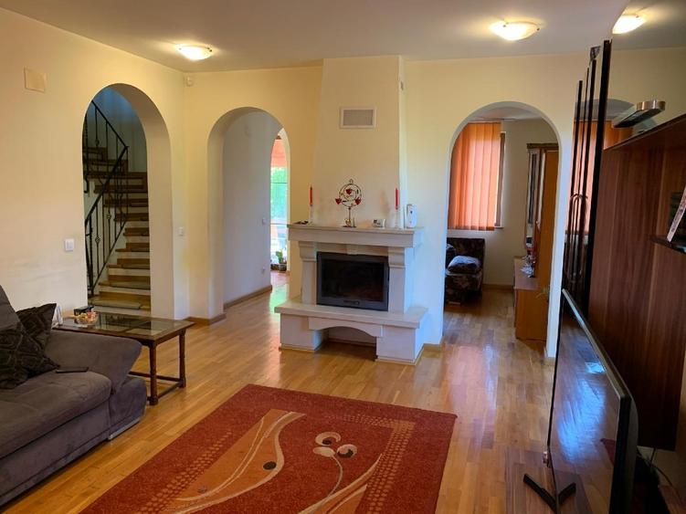 Curtea Domneasca, direct proprietar, vila tip B - 5