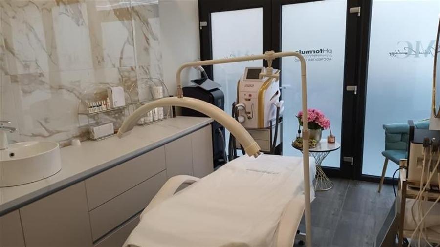 Spatiu 100 mp,ideal cabinete medicale,3 cai de acces,curent trifazic,Tractorul,B - 18