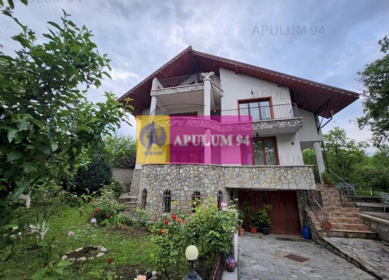 Vilă de v&acirc;nzare &icirc;n Cornu - 1