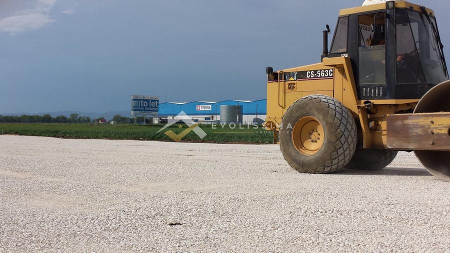 Teren intravilan 2.700 mp Cristian zona industriala - 3