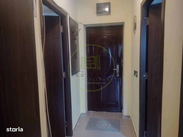 Apartament cu 2 camere decomandat în Predeal