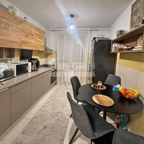 | Apartament cu 3 camere | Micro 19 | Mobilat | - 1