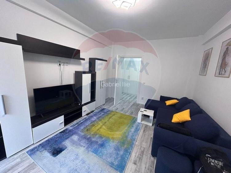 2 Camere de inchiriat, curte privata, 2 locuri de parcare, bloc nou