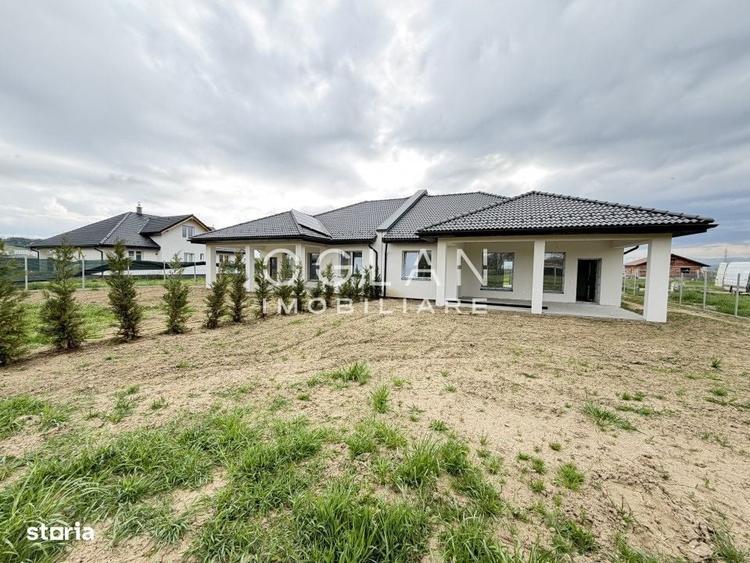 Casă cu 3 camere în Cristian
