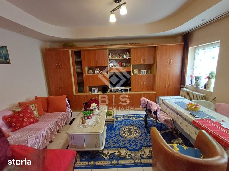 Casă cu 4 camere decomandat cu Teren 300 Mp în Independenței