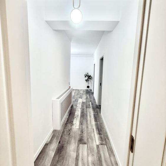 Apartament cu 2 camere semidecomandat în Ghencea