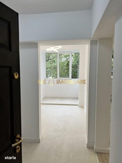 Apartament cu 3 camere decomandat în Ștefan cel Mare