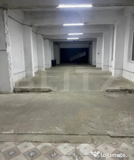 Spațiu comercial, de 100 mp, în Central