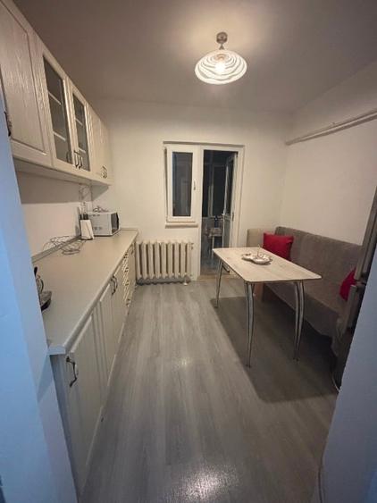 Apartament cu 2 camere decomandat în Gara